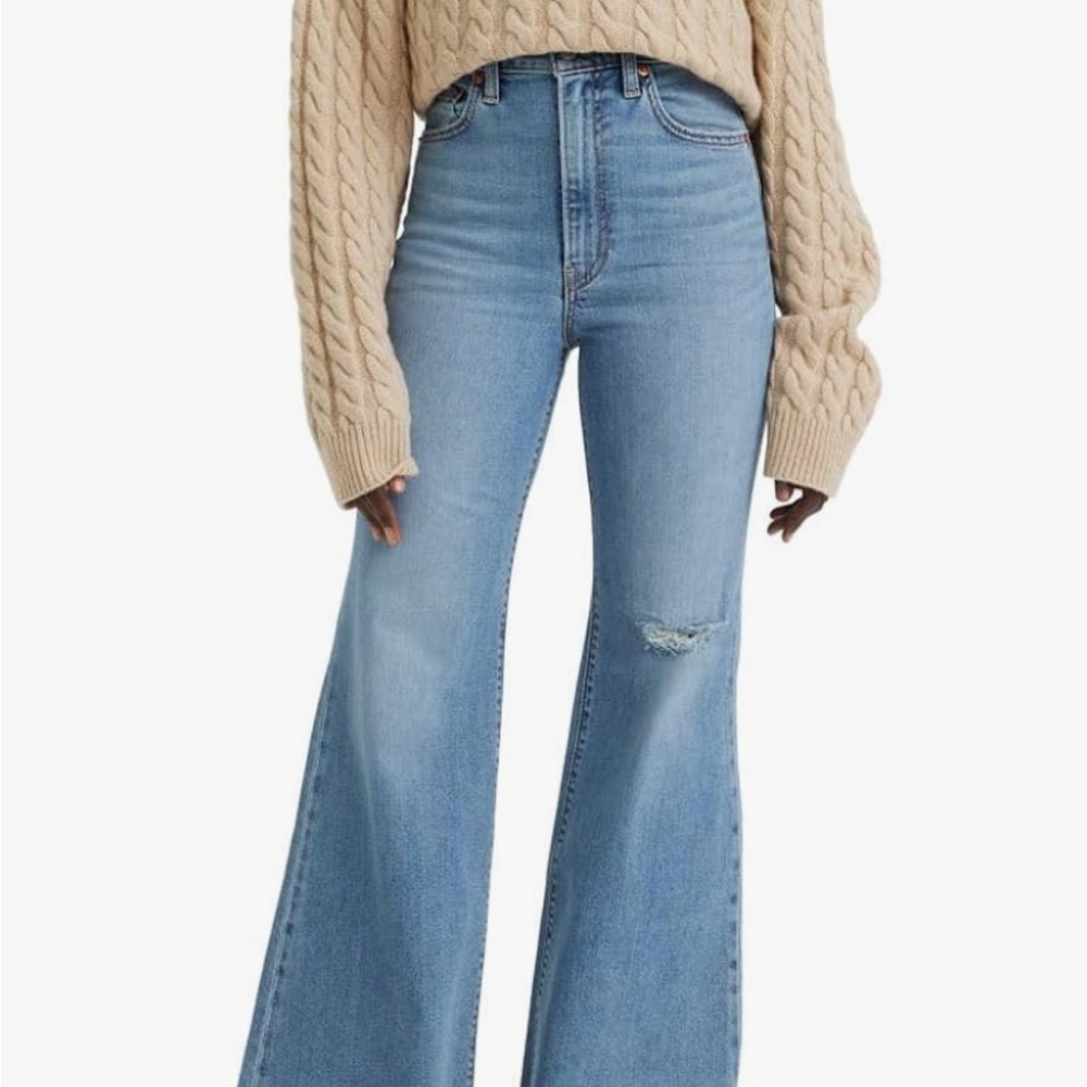 Levi's Women's Ribcage Bell Bottom Jeans